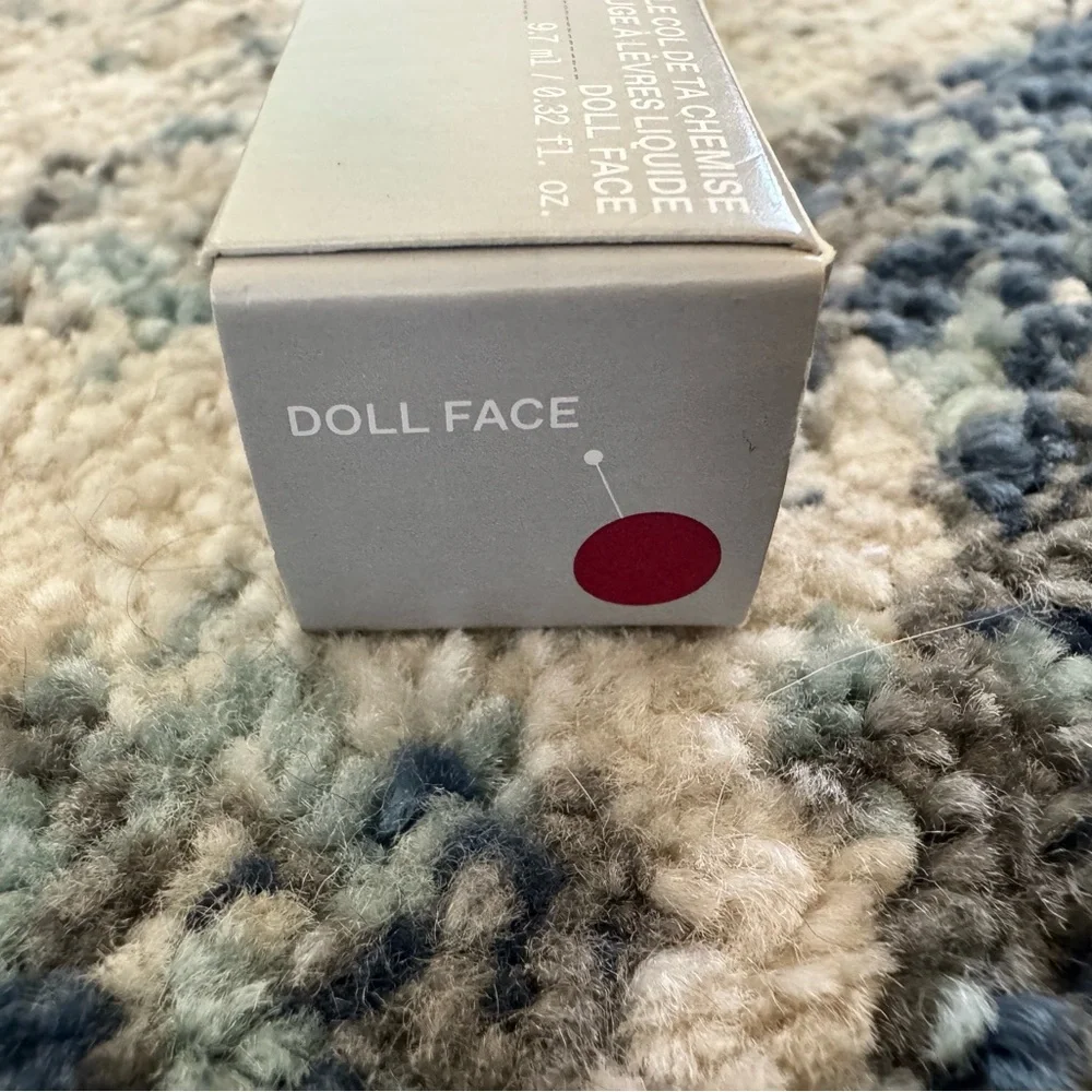 R.E.M. Beauty - Doll Face Liquid Lipstick